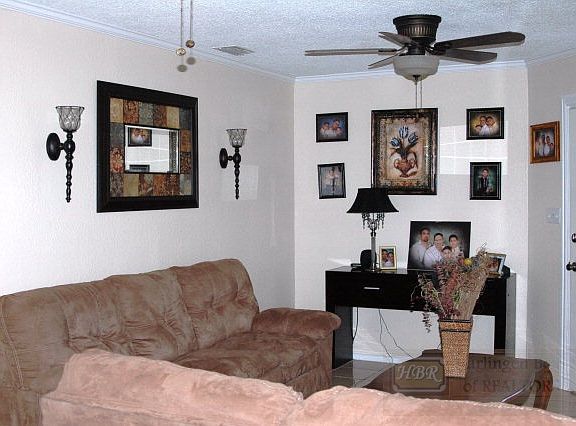 2nd image of 2338 San Bernardo St