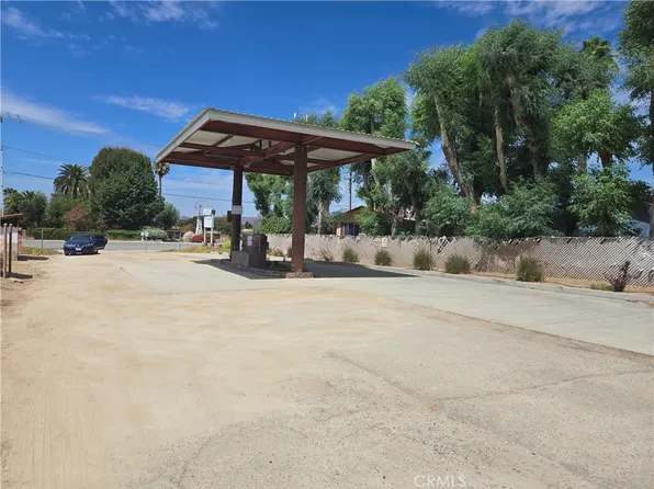 1690 S State St, Hemet, CA 92543
