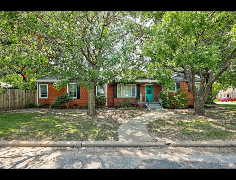 3217 N Villa Ave