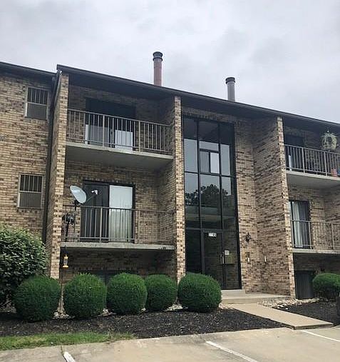 1st image of 7246 Creekview Dr APT 9
