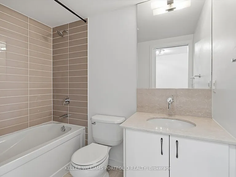 59 E Liberty St #911 — Photo 28