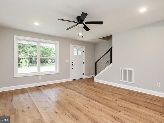 4th image of 111 Chestnut Rd
