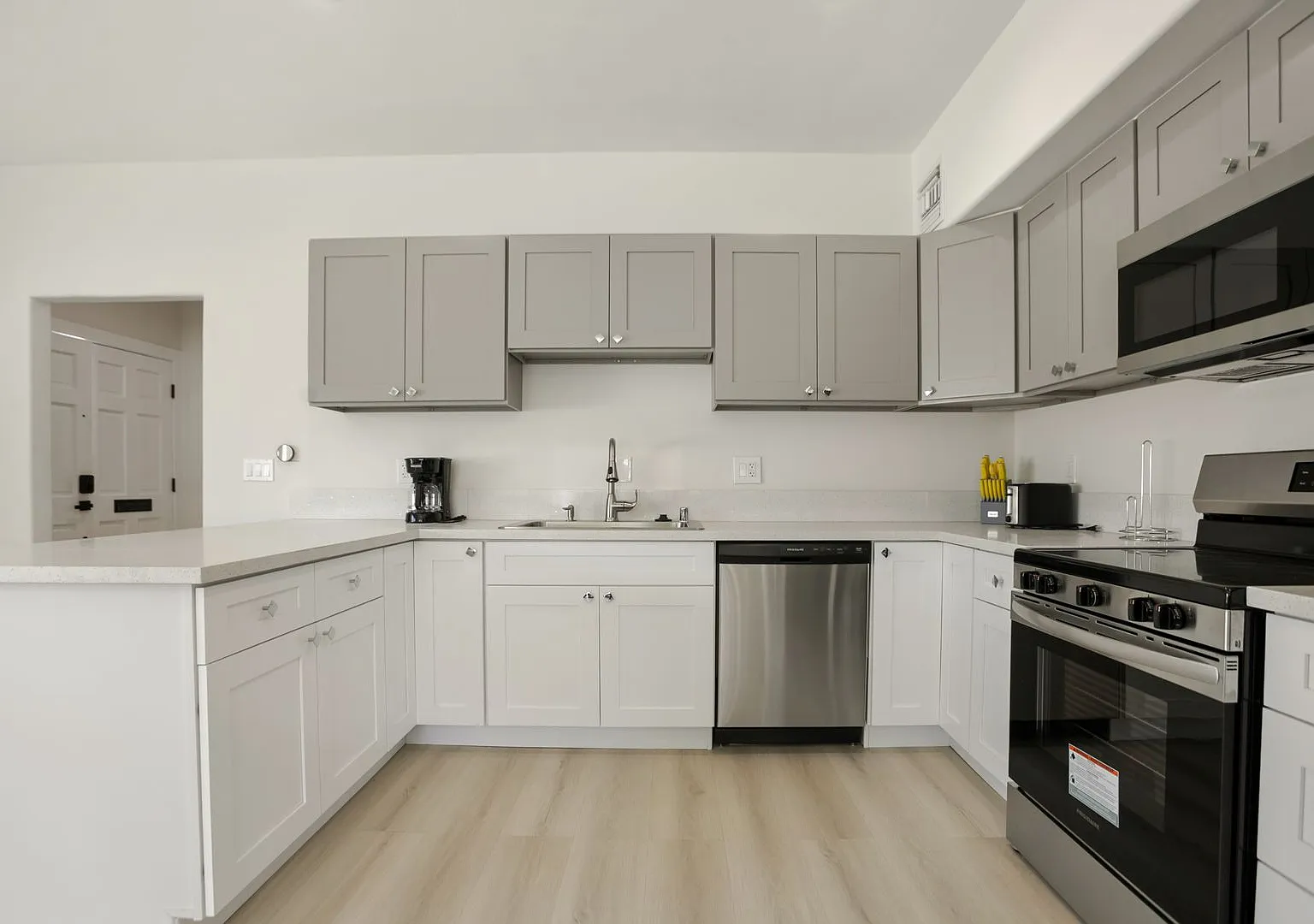 Tampa Haus — Photo 1