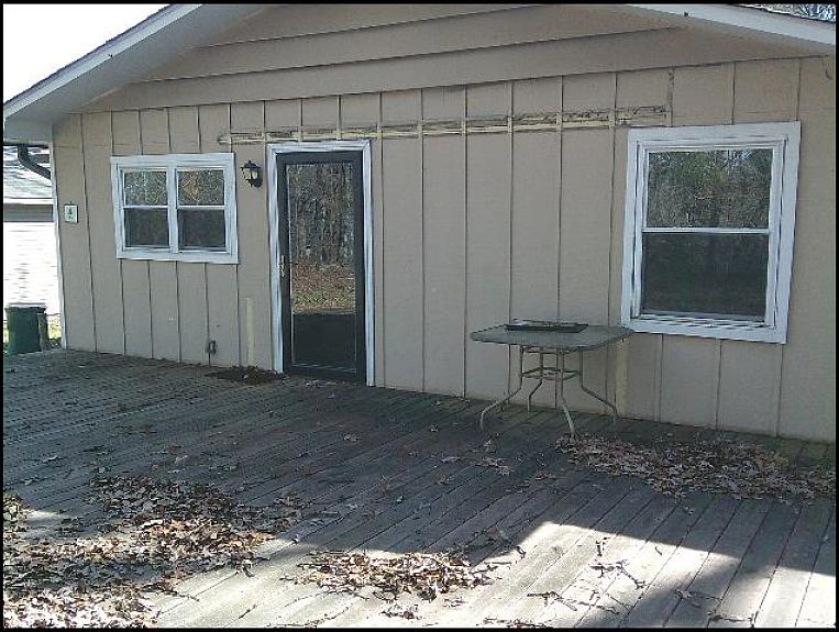 2nd image of 700 Nix Rd