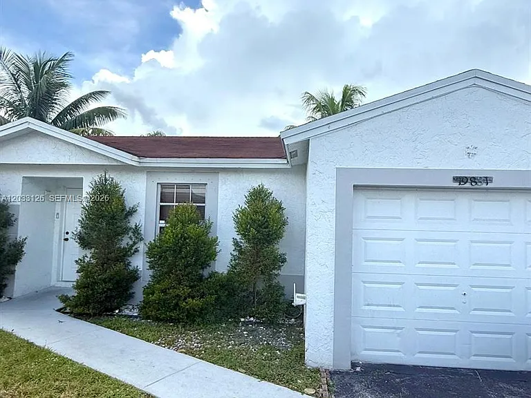 19831 NW 65th Ct — Photo 2