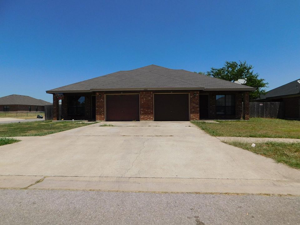 1st image of 1601 Nicholas Cir APT B