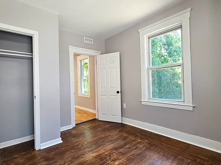 48 Daisy St #2B — Photo 4