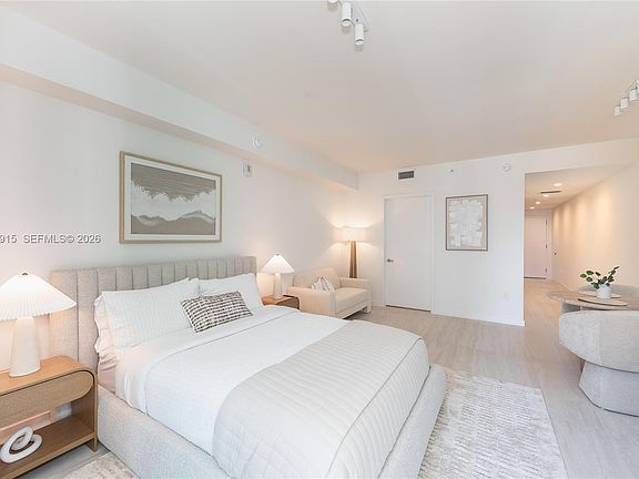 3rd image of 77 SE 5th St #3204
