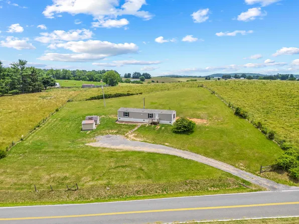 5508 Thornspring Rd, Pulaski, VA 24301