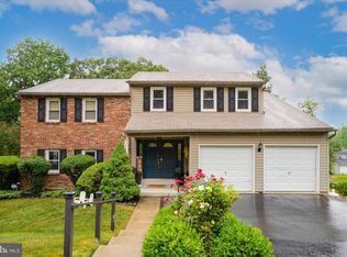 853 Skyline Dr, Erdenheim, PA 19038