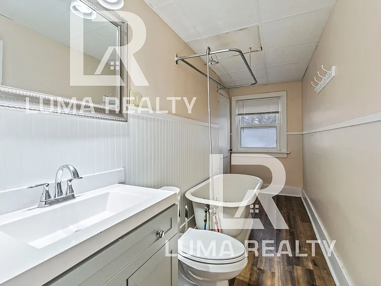 1039 Pritz Ave — Photo 12