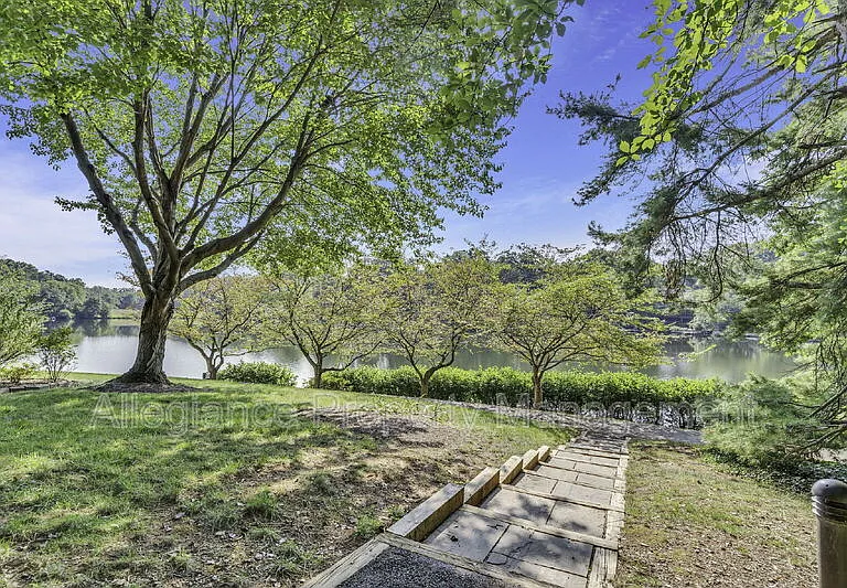 11041 Villaridge Ct #B — Photo 32