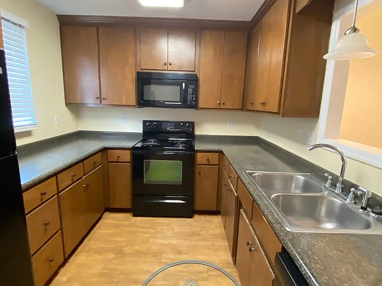 5201B Greyfield Cir — Photo 15