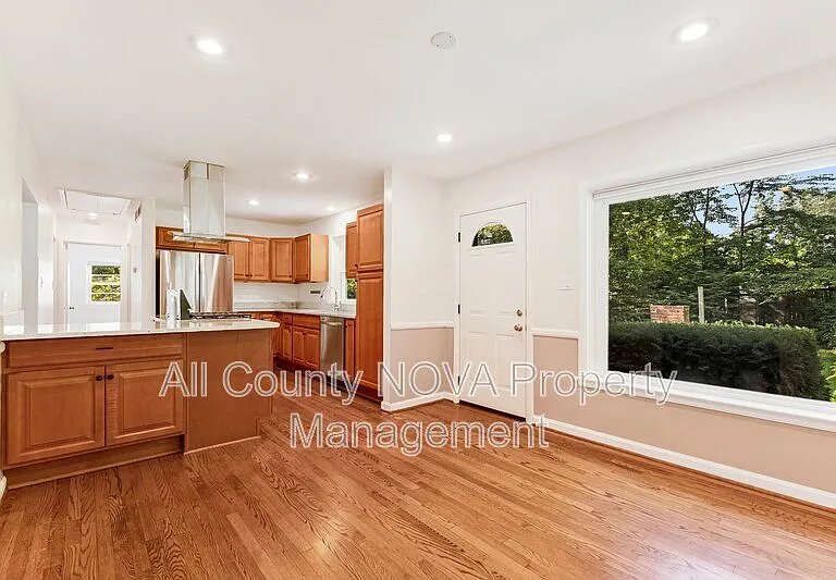 3160 Ravenwood Dr — Photo 13