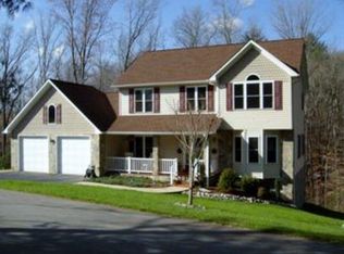 34 E Oakwood Dr, Nebo, NC 28761