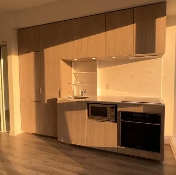 75 Shuter St #2015 — Photo 11