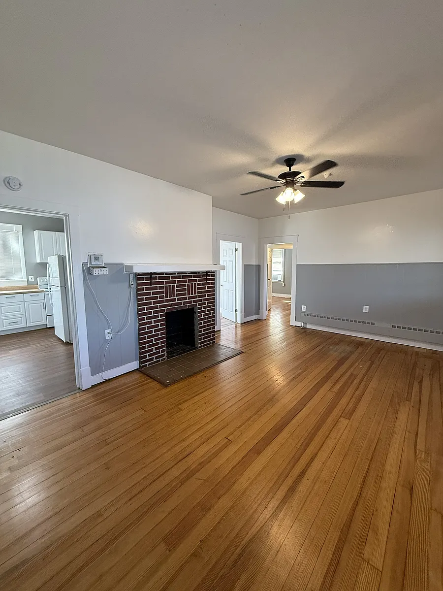 Building Photo - 6275 Riverside Dr #2
