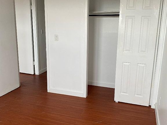 3rd image of 1043 Revere Ave