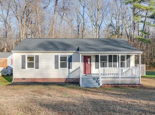 15807 Roland View Dr, Chester, VA 23831