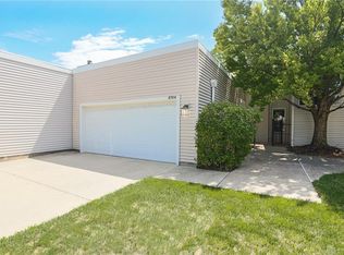 8704 Bayport Dr, Dayton, OH 45458