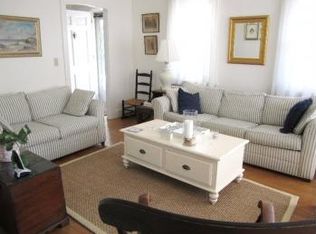 347 Paradise Ave #2C, Middletown, RI 02842