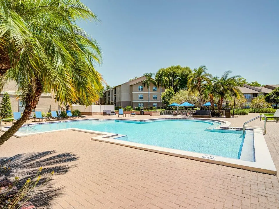 Tuscany Pointe at Tampa Apartment Homes