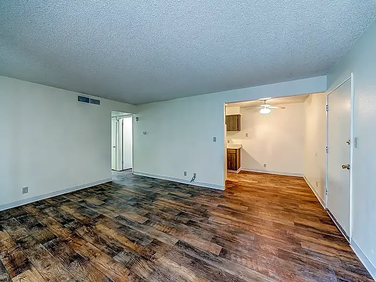 Lotus Landing Apartments — Photo 13