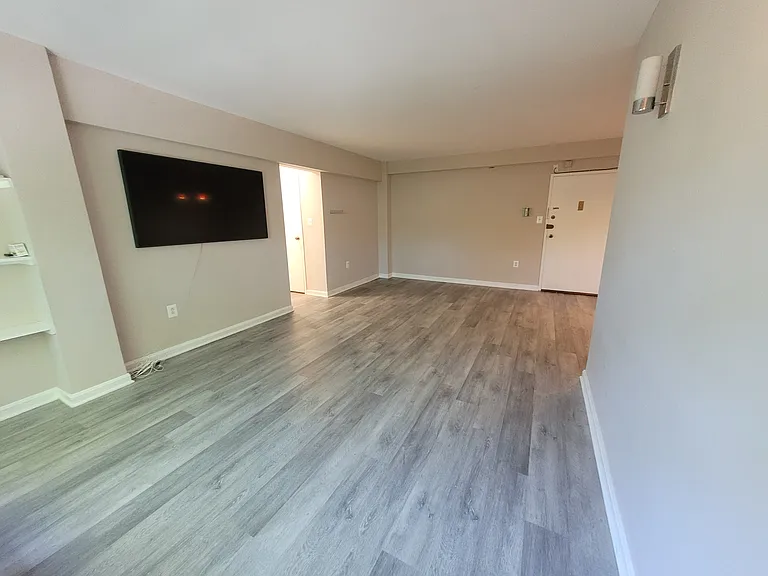 5315 Connecticut Ave NW #502 — Photo 7