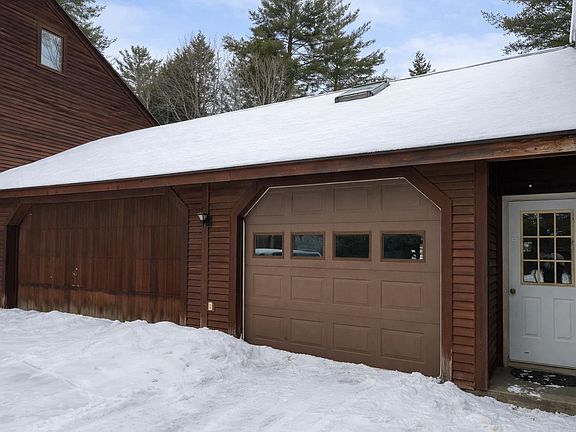 3rd image of 846 Weeks Hill Road