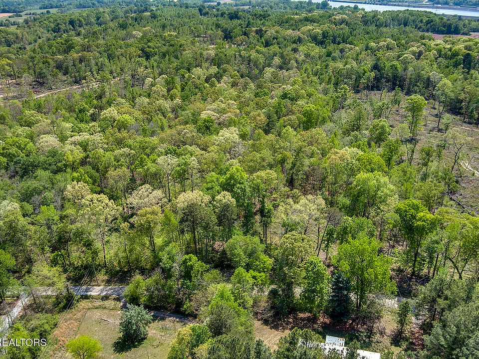 1st image of 505 Oak Grove Rd