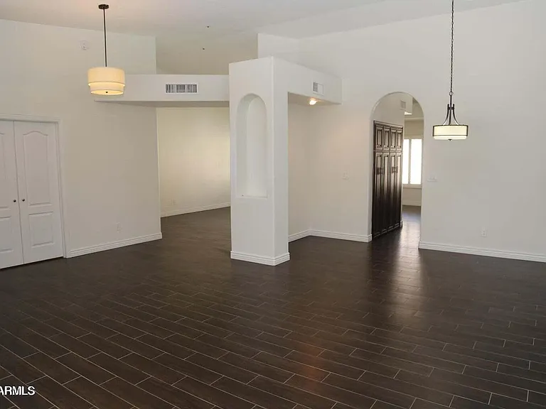 9014 E Larkspur Dr — Photo 5
