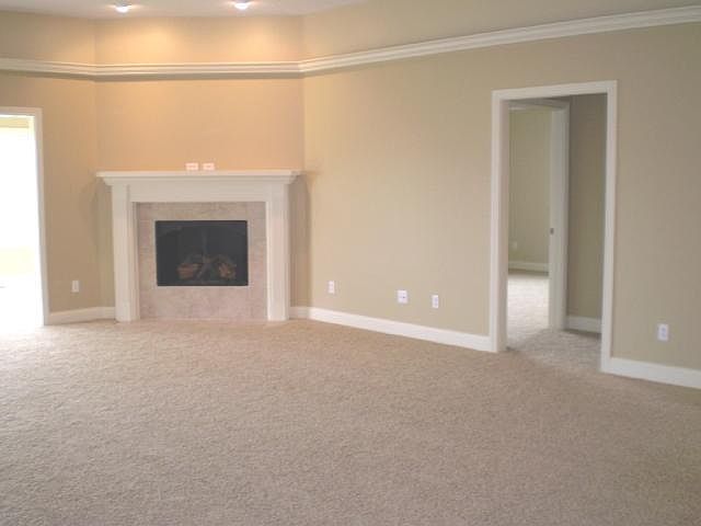 2nd image of 3124 Glenview Dr #3124