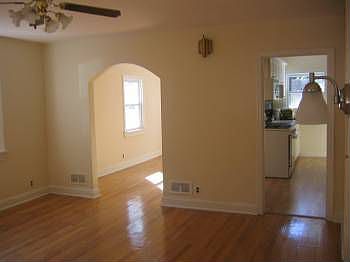 4th image of 25 Nunda Ave