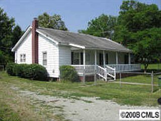 1st image of 931 Noles Dr