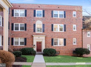 2110 38th St SE APT 302, Washington, DC 20020