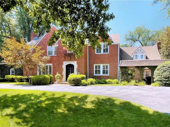 6030 Ward Pkwy, Kansas City, MO 64113