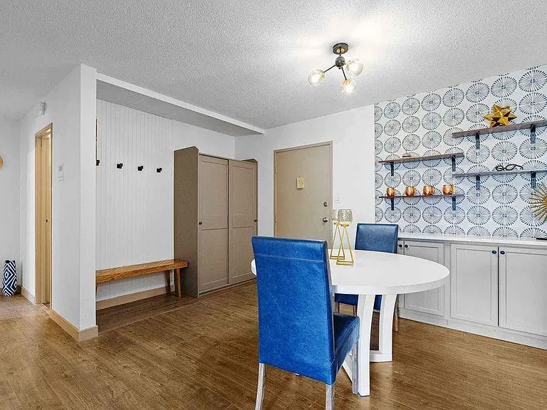 2281 S Vaughn Way #201A — Photo 1