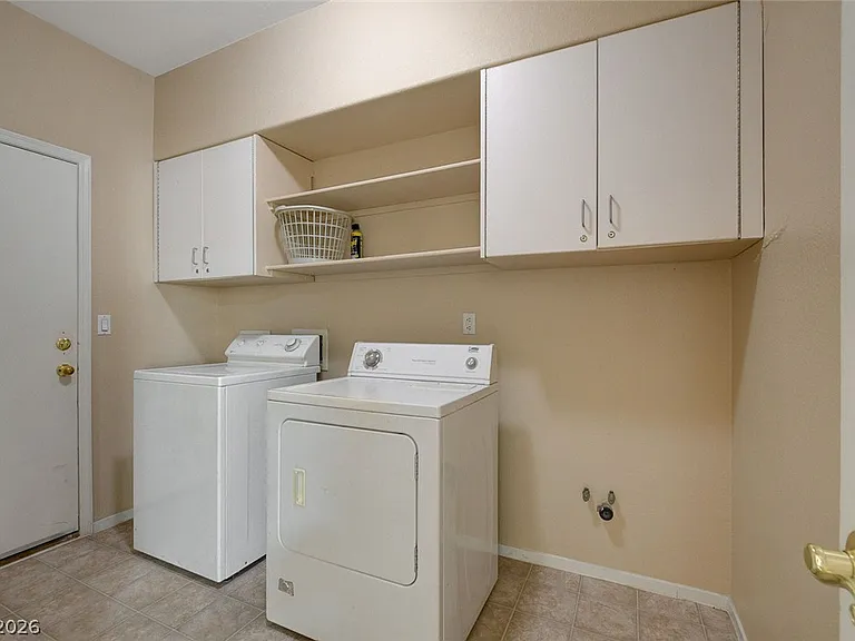 1209 Corona Valley St — Photo 39
