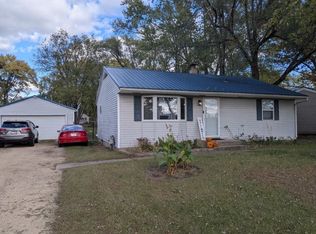 412 Langley Rd, Machesney Park, IL 61115