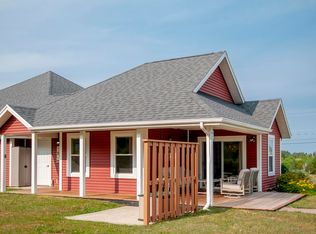 38 Schoolhouse Ln #102, Grenville Parish, PE C0A1N0