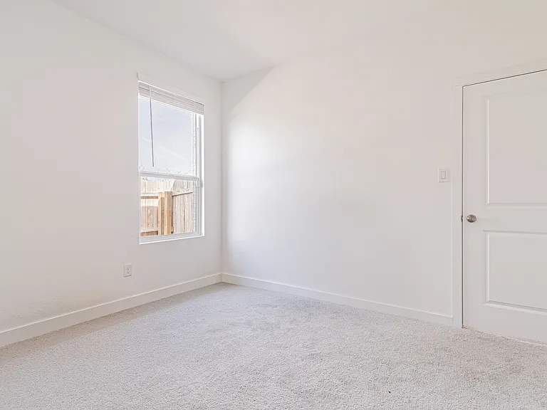 Bedroom 3 (Guest)