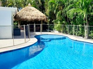 401 SE 3rd Ter, Deerfield Beach, FL 33441