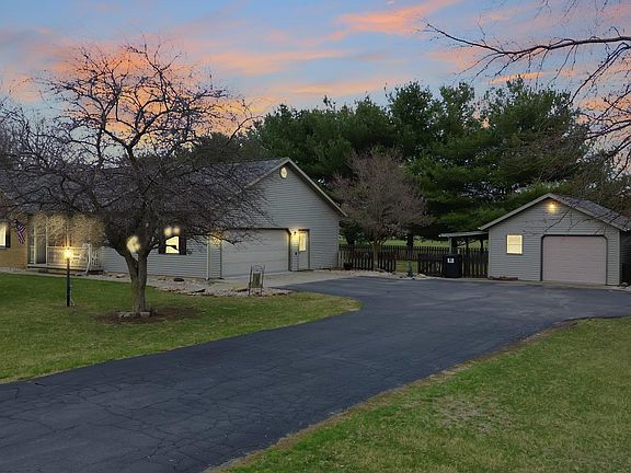 2nd image of 10279 S Black Locust Ct