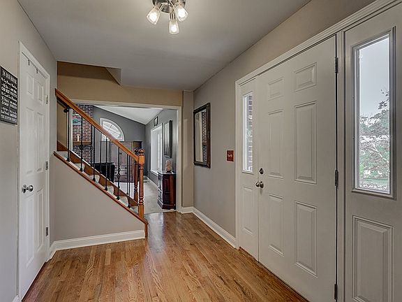 5th image of 3653 Oxford Ct