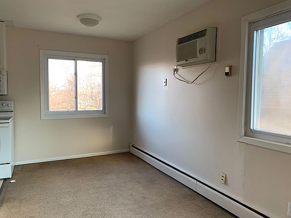 5th image of 722 27th Ave S APT 4
