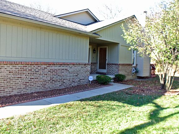 2nd image of 33296 Mill Race Cir #4