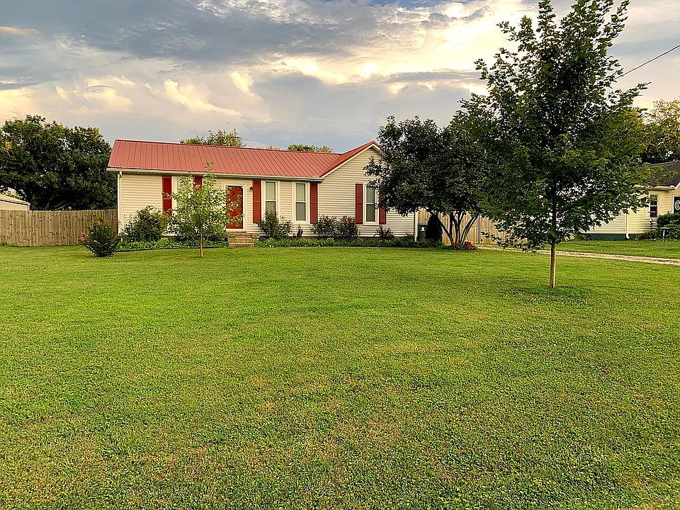 1st image of 414 Barksdale Dr