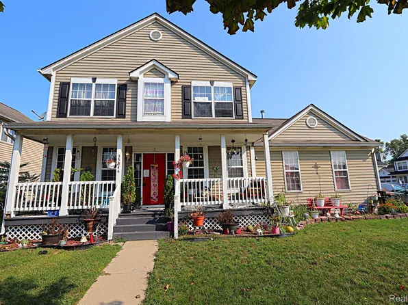 35846 Sussex Dr, Romulus, MI 48174