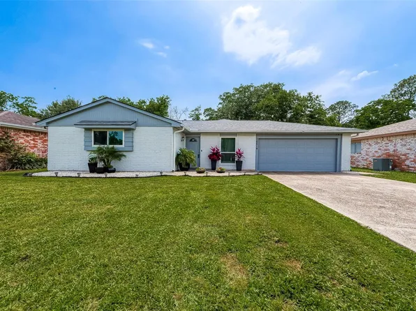 16614 Forest Bend Ave, Friendswood, TX 77546