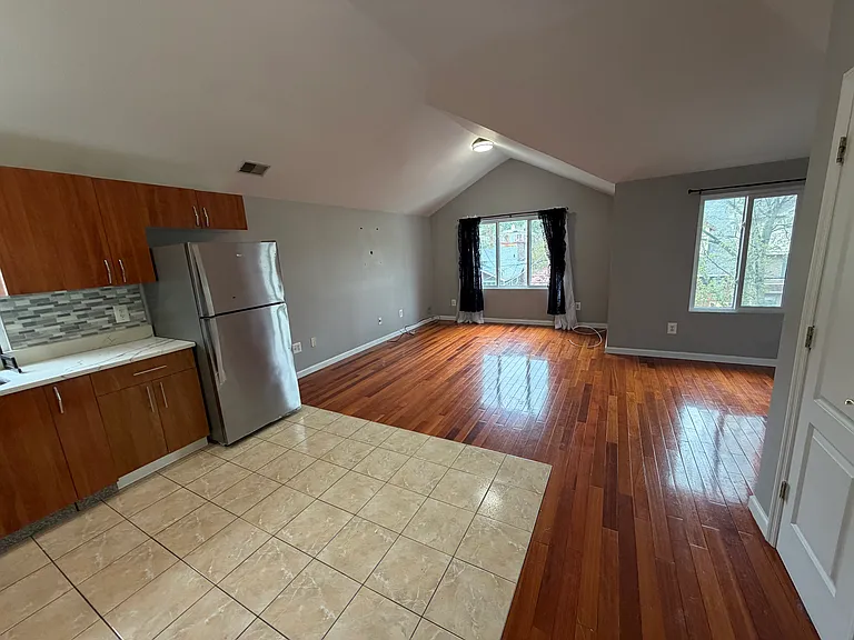 337 Britton Ave #2 — Photo 1
